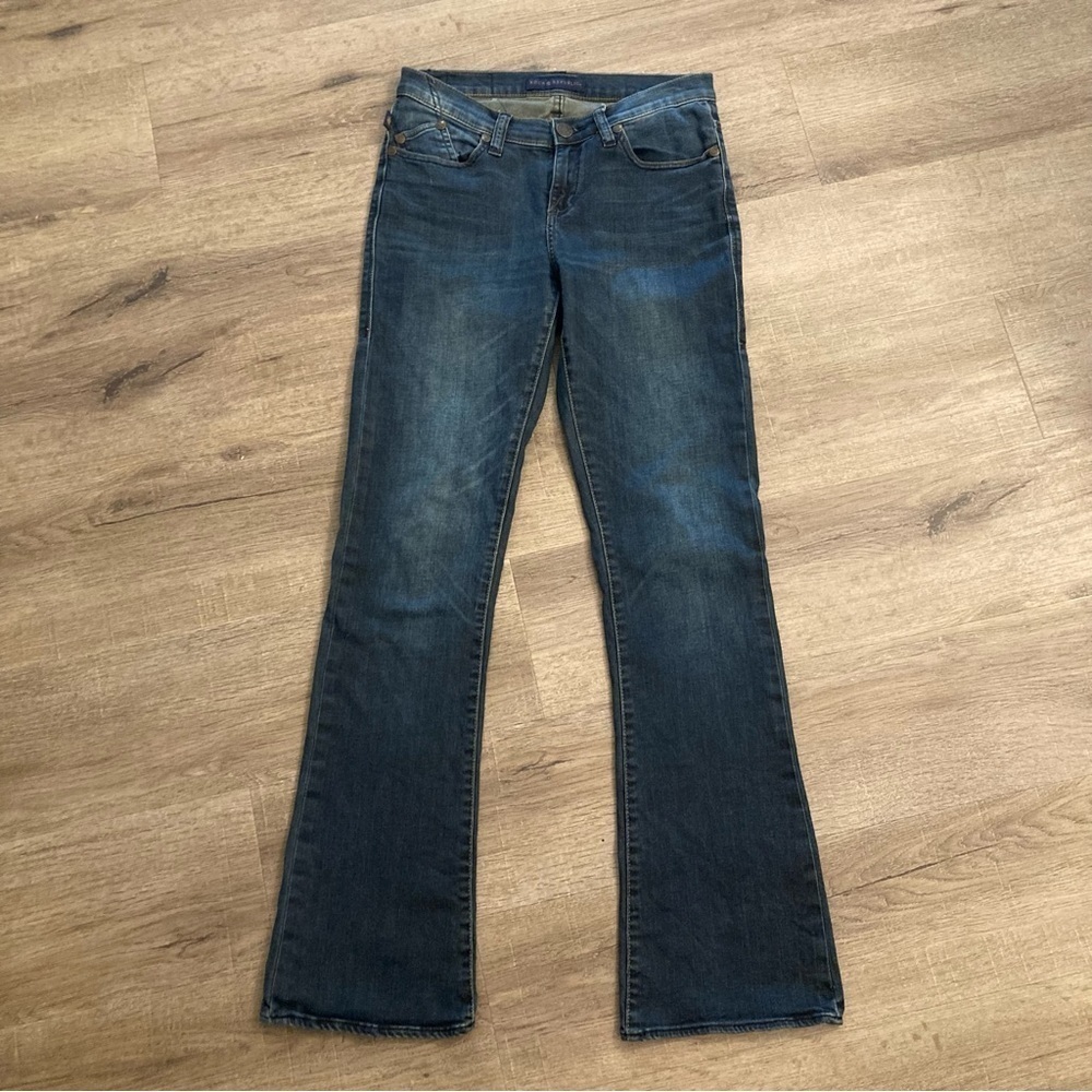 Rock & Republic Cassandra Flare Blue Jeans 6 EUC